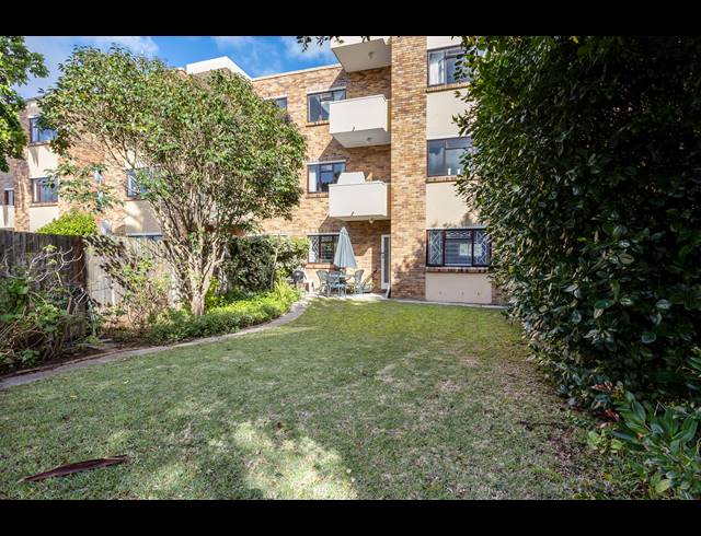 2 BEDROOM APARTMENT FOR SALE IN WYNBERG UPPER